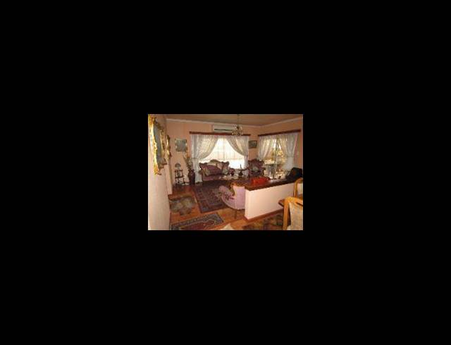 2 BEDROOM TOWNHOUSE SOLD IN MEYERSDAL